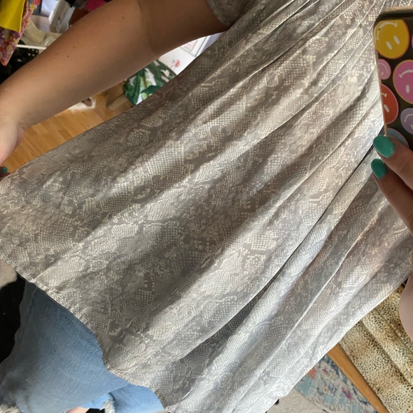 anthropologie dolan snake print short sleeve blouse - Picture 4 of 5